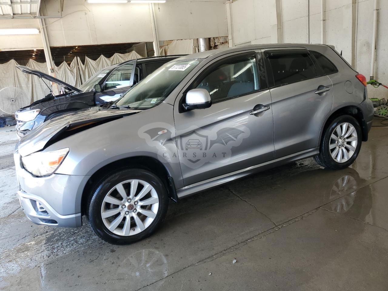 Mitsubishi Outlander SE 2.0L  4 2011