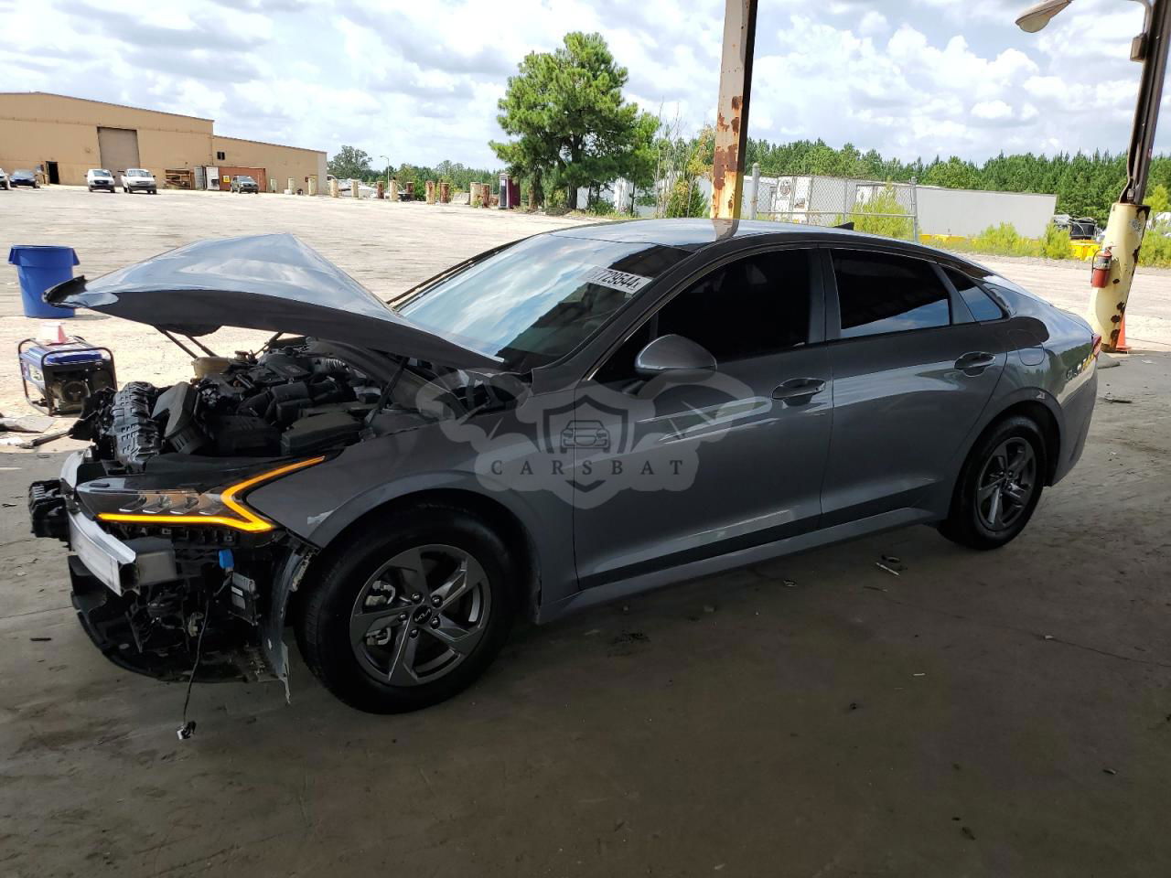 Kia K5 LXS 1.6L  4 2023