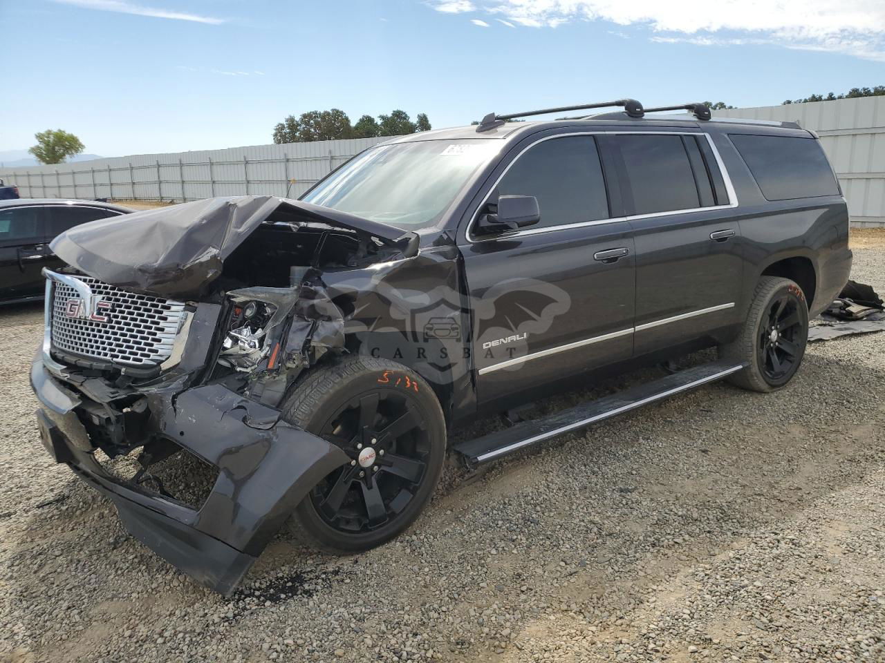 GMC Yukon DENALI 6.2L  8 2016