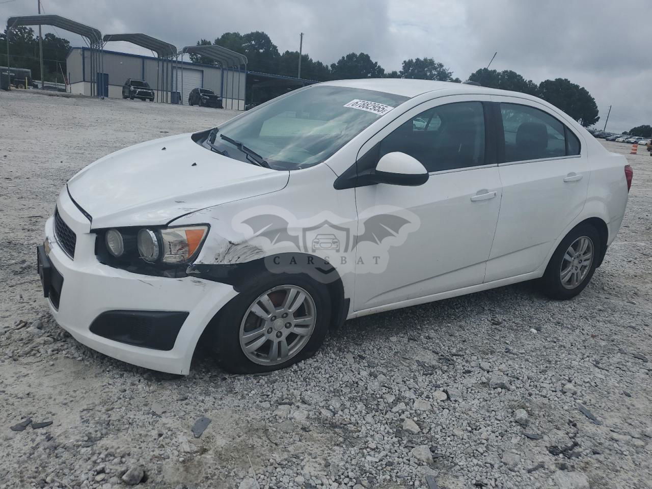 Chevrolet Aveo (Sonic) LT 1.8L  4 2015