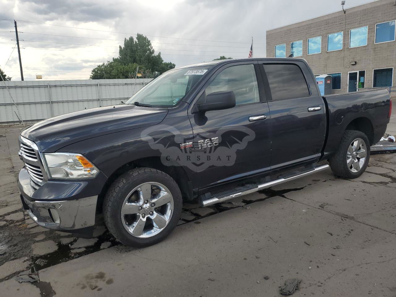 Dodge RAM SLT 5.7L  8 2014