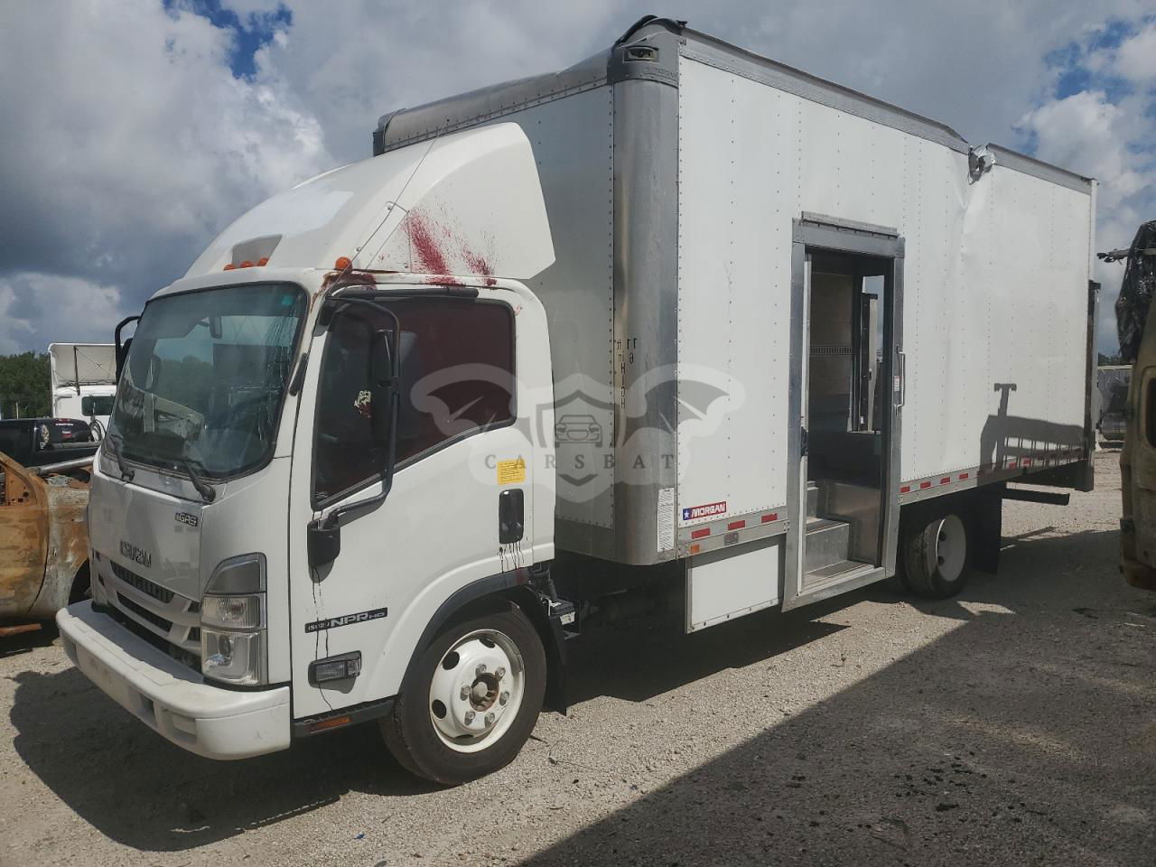 Isuzu NPR 6.6L  8 2024
