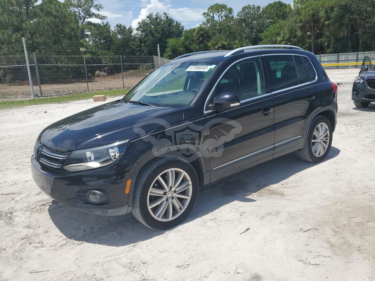 Volkswagen Tiguan S 2.0L  4 2012