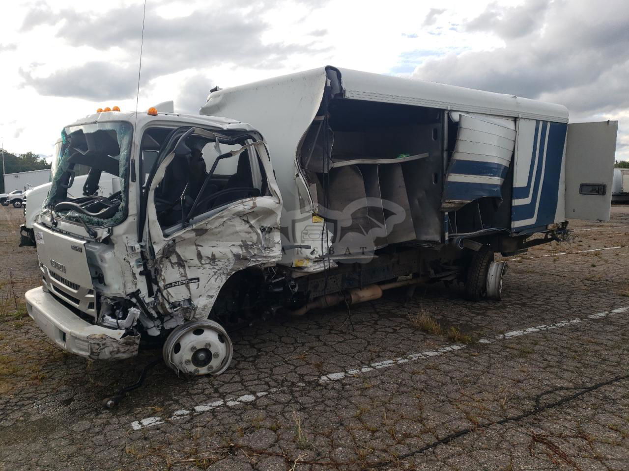 Isuzu NPR 6.6L  8 2024