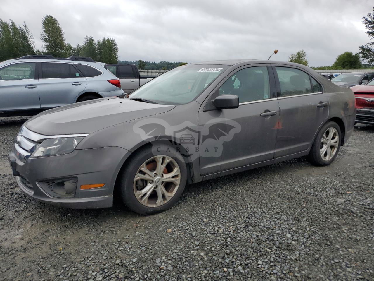 Ford Fusion SE 2.5L  4 2012