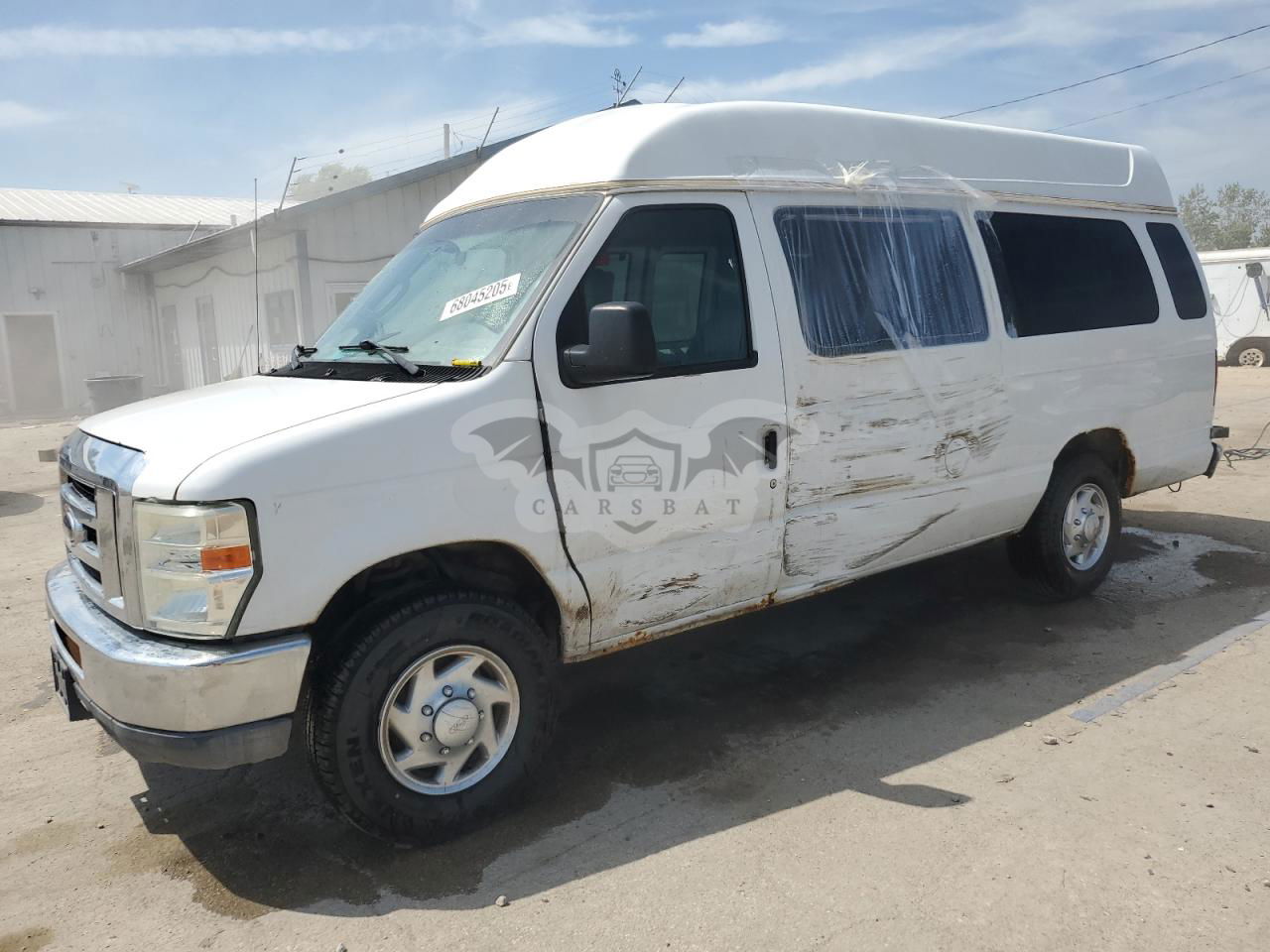 Ford Econoline E350 SUPER DUTY WAGON 5.4L  8 2011
