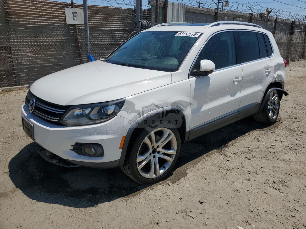 Volkswagen Tiguan S 2.0L  4 2012