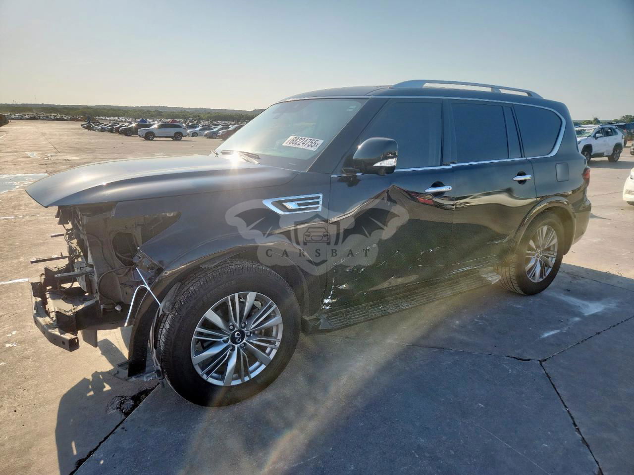 Infiniti QX80 LUXE 5.6L  8 2021