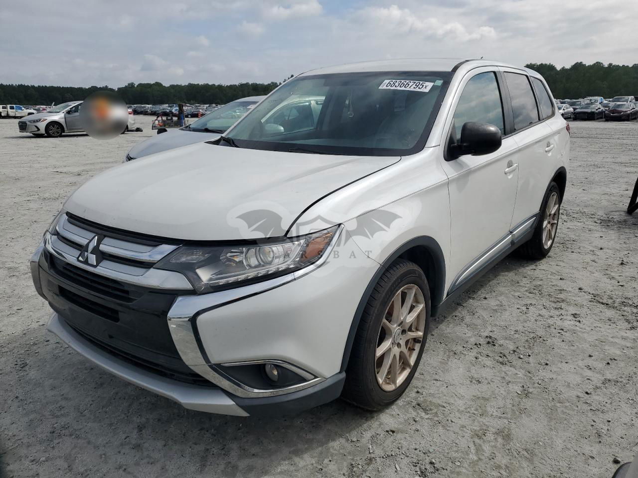 Mitsubishi Outlander ES 2.4L  4 2016