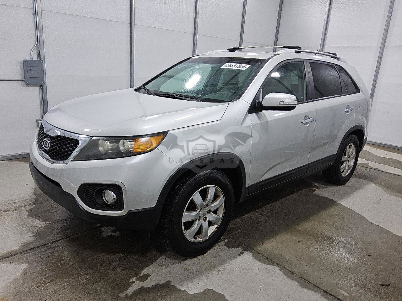 Kia Sorento LX 2.4L  4 2013