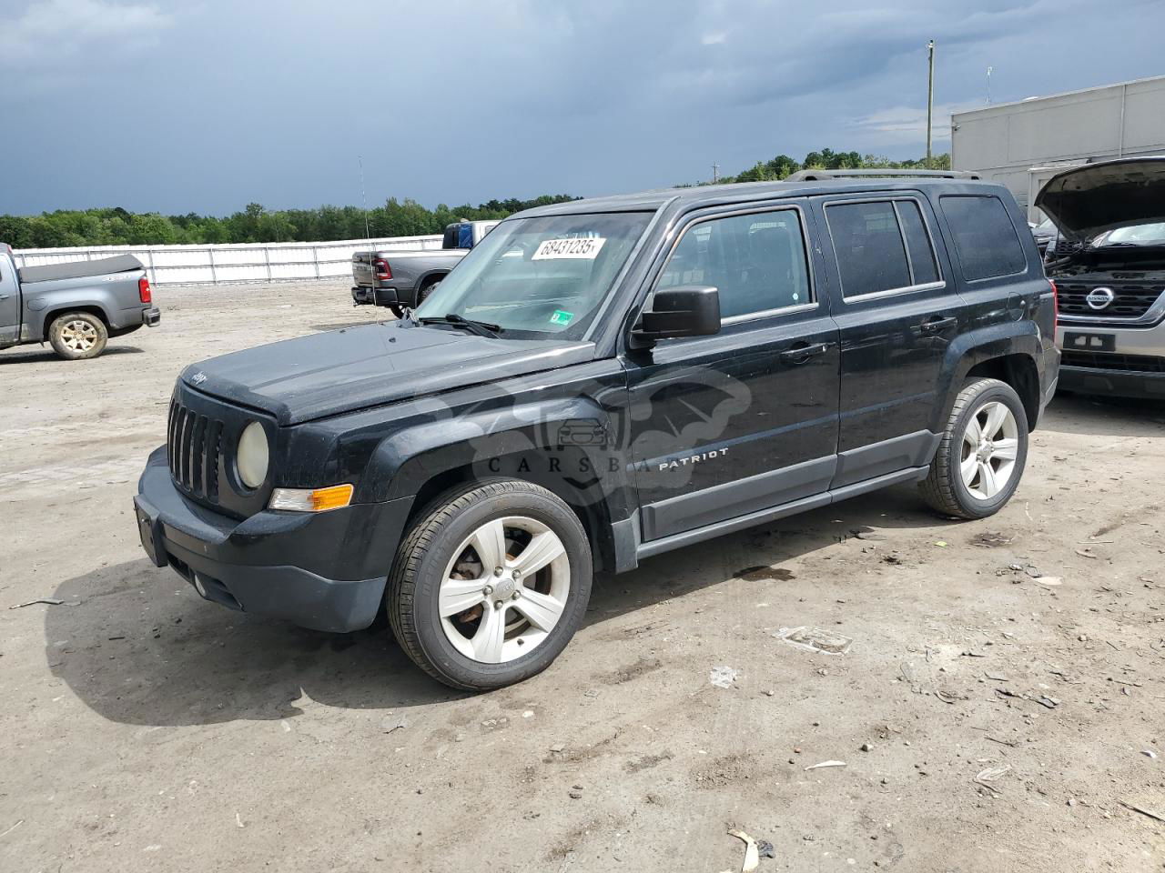 Jeep Patriot LATITUDE 2.4L  4 2013