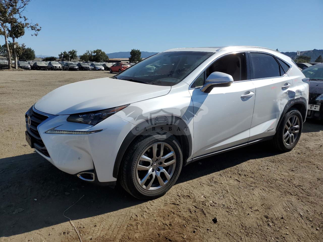 Lexus NX 300H 2.5L  4 2015