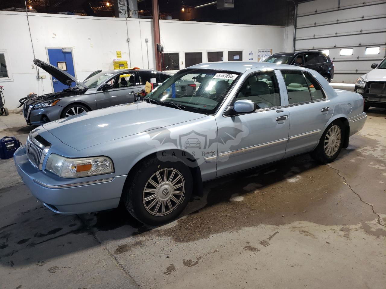 Mercury Grand Marquis LS 4.6L  8 2010