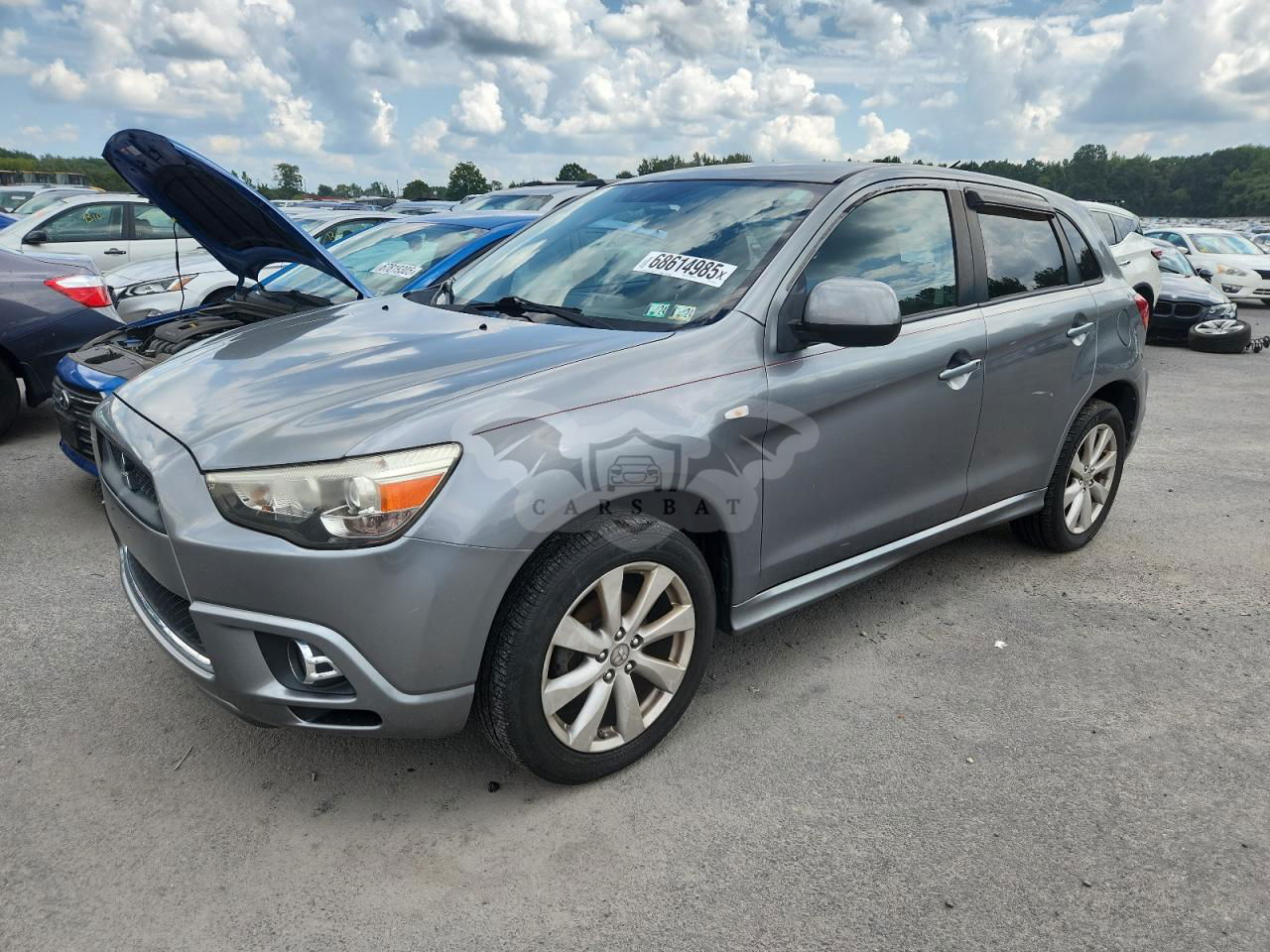 Mitsubishi Outlander SE 2.0L  4 2012