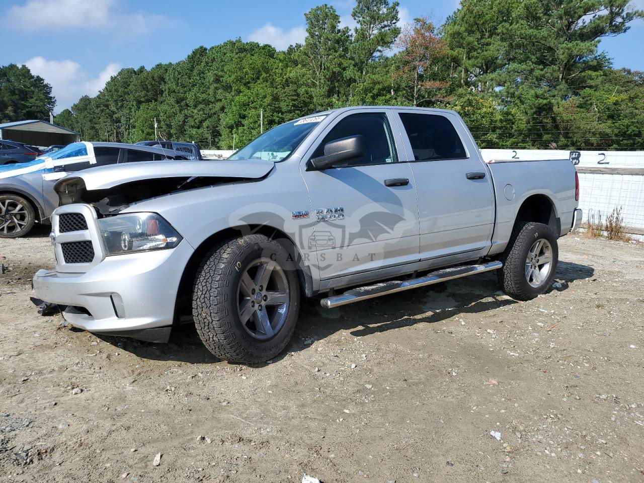 RAM 1500 ST 5.7L  8 2017