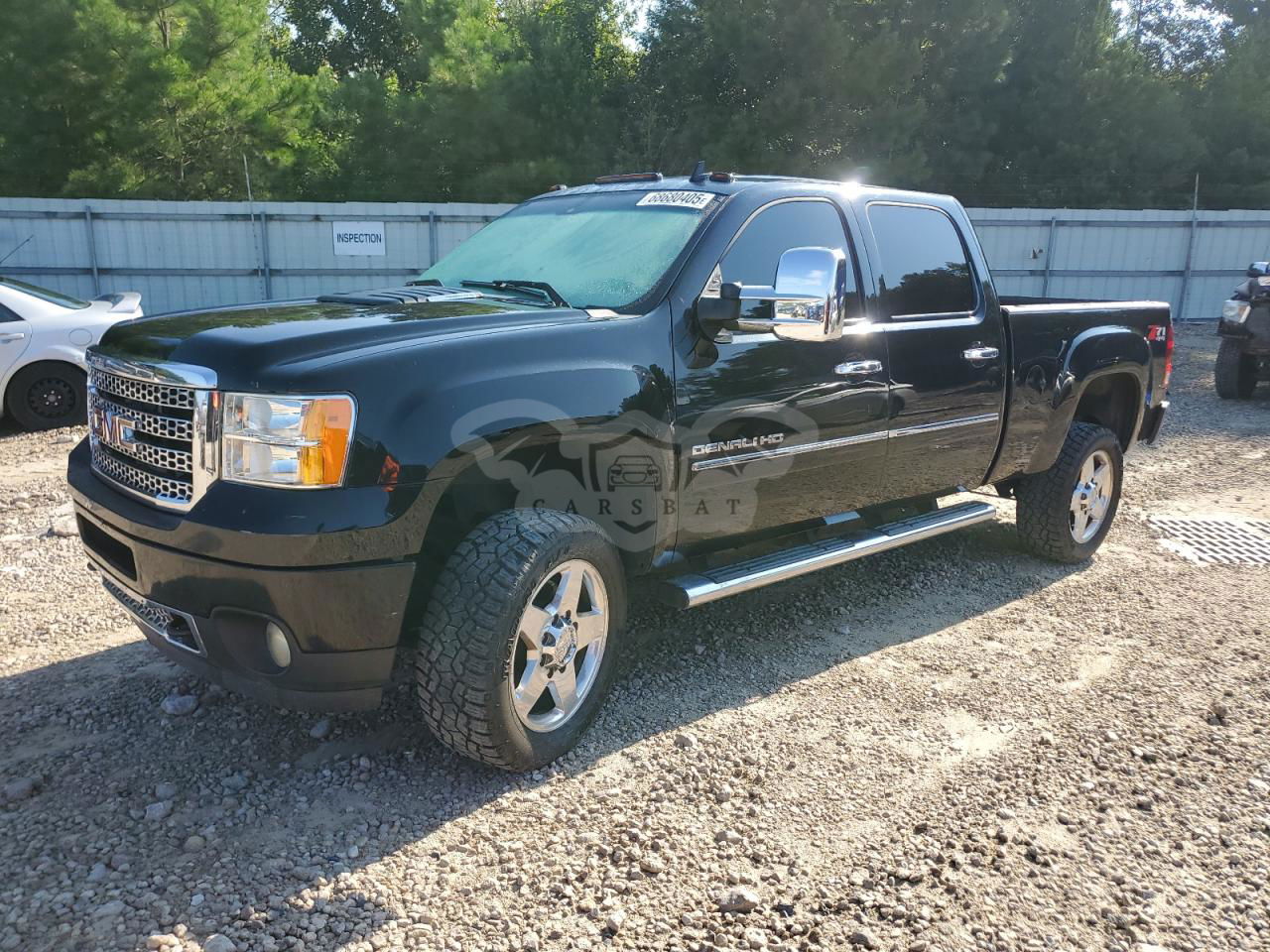 GMC Sierra K2500 DENALI 6.6L  8 2011