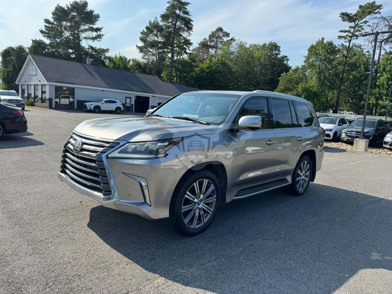 Lexus LX 570 5.7L  8 2016