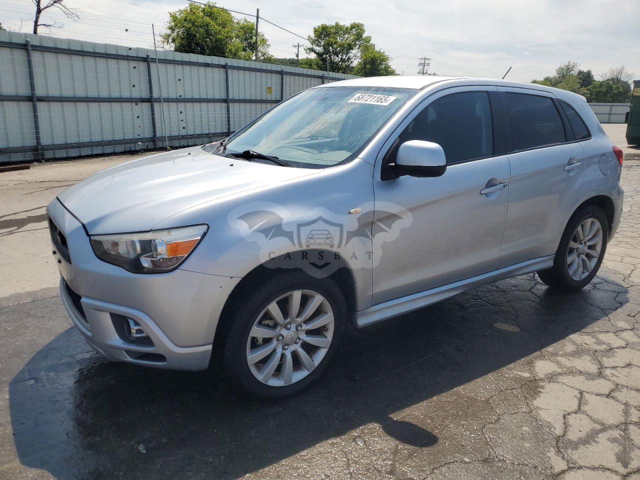 Mitsubishi Outlander SE 2.0L  4 2011