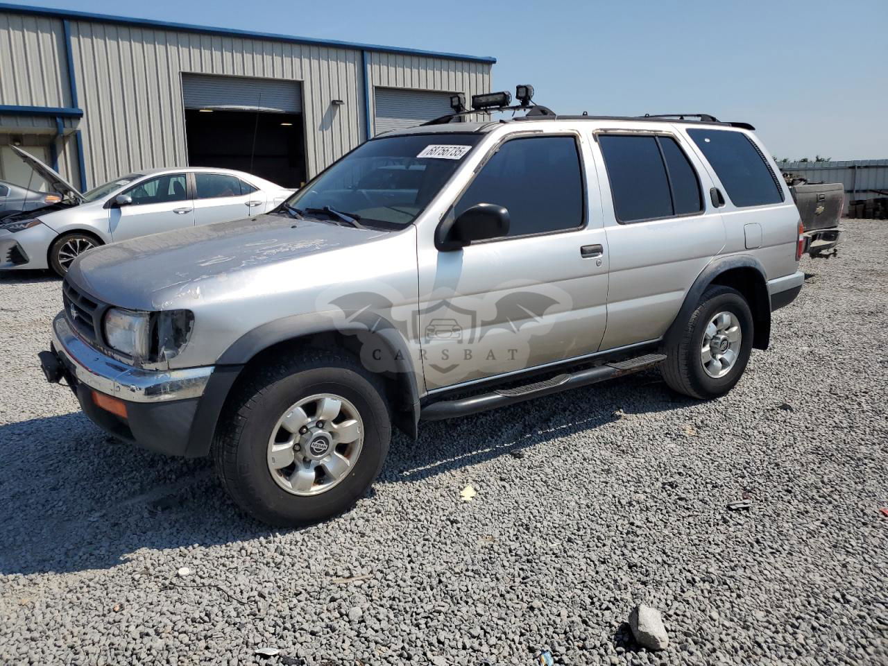 Nissan Pathfinder XE 3.3L  6 1999