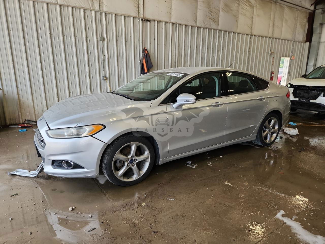 Ford Fusion SE 2.0L  4 2015