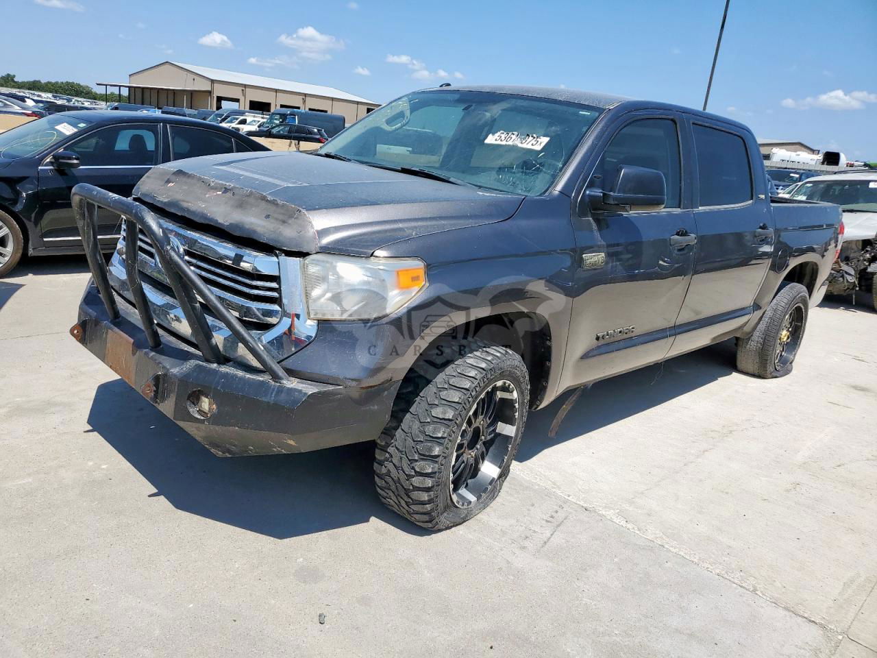 Toyota Tundra CREWMAX SR5 5.7L  8 2016