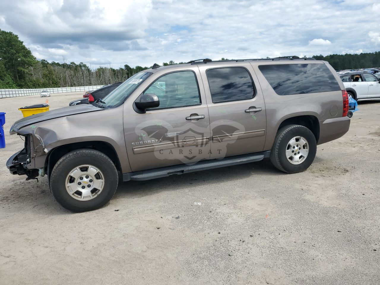 Chevrolet Suburban C1500 LS 5.3L  8 2013