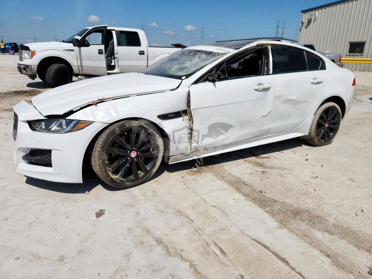 Jaguar XE R - SPORT 3.0L  6 2017