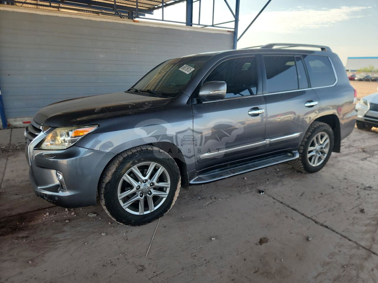 Lexus LX 570 5.7L  8 2015
