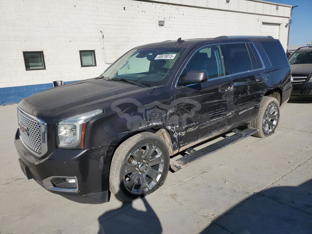GMC Yukon DENALI 6.2L  8 2016