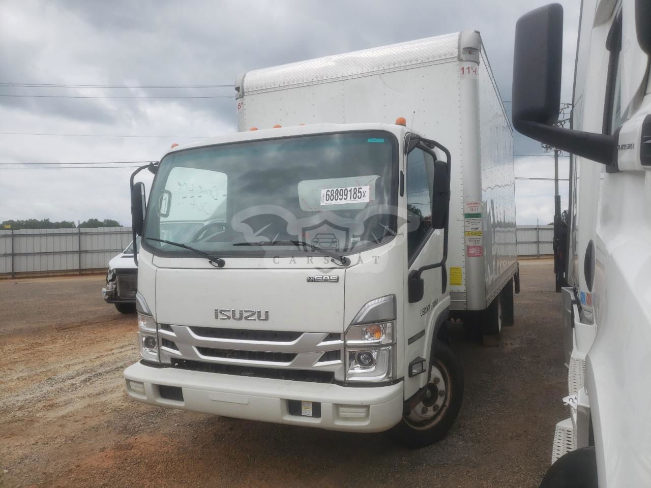 Isuzu NPR 6.6L  8 2023