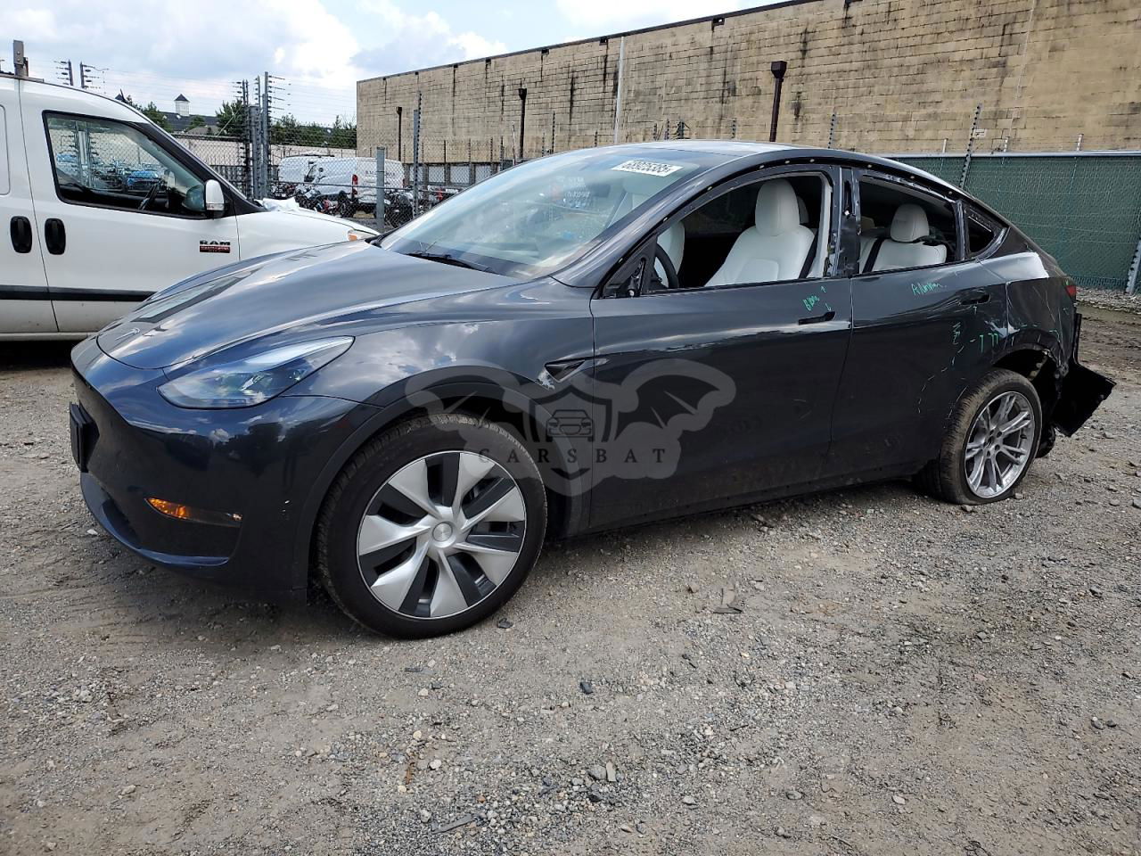 Tesla Model Y 2024