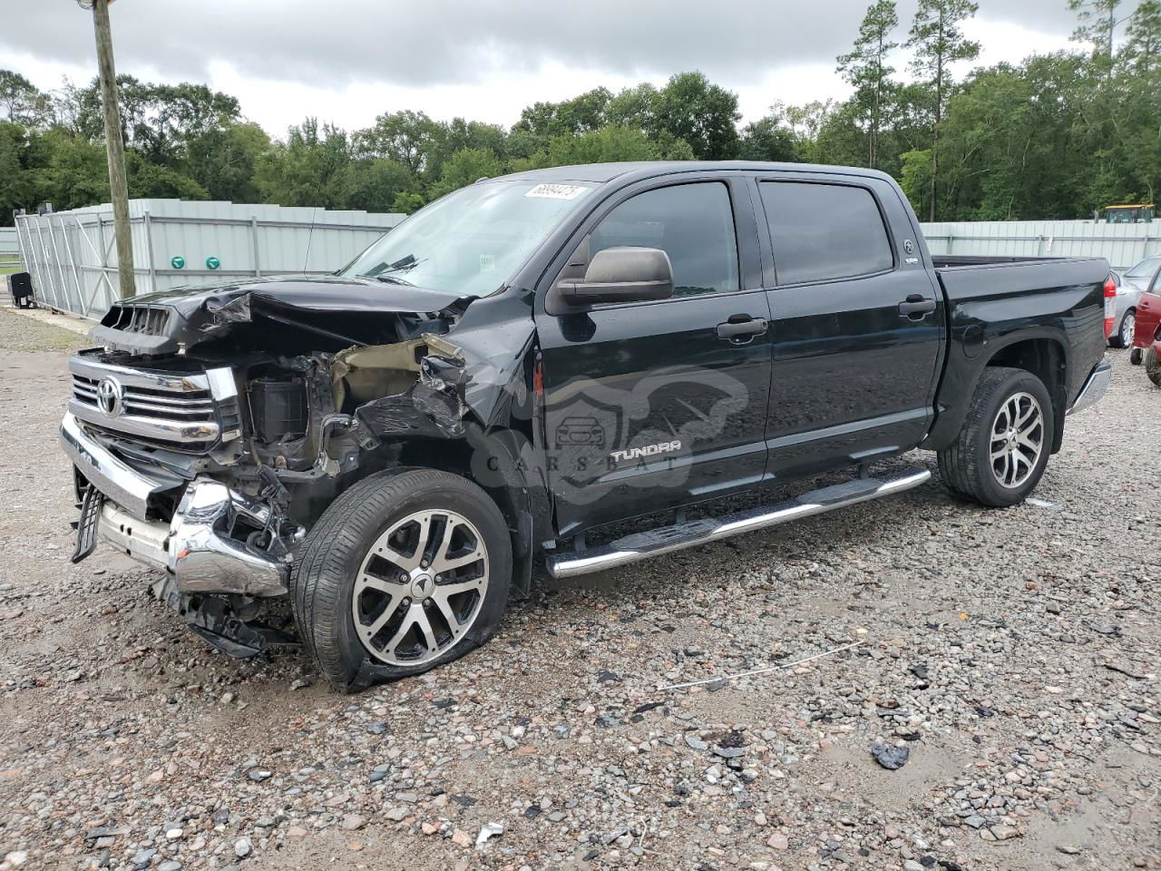 Toyota Tundra CREWMAX SR5 4.6L  8 2016