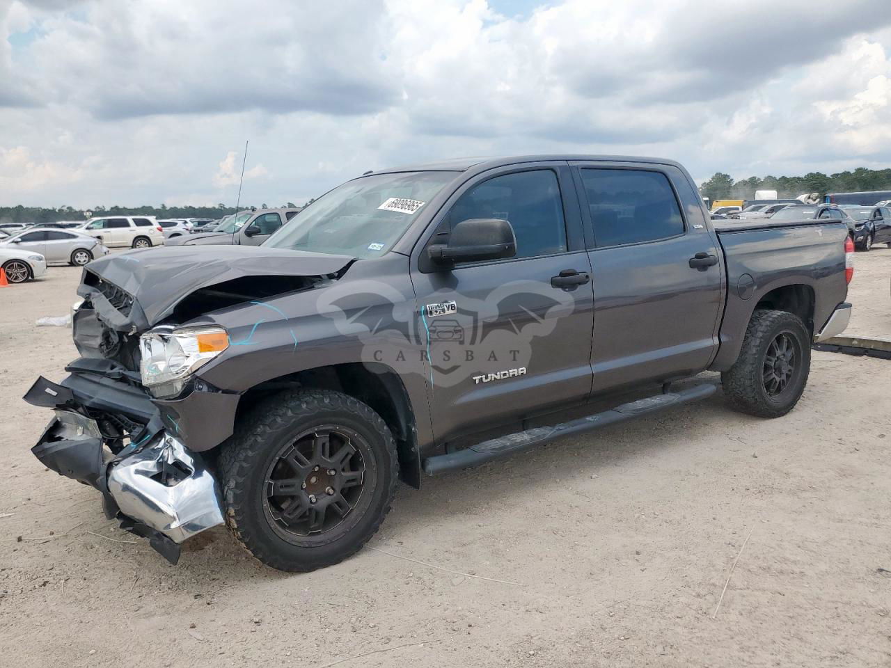 Toyota Tundra CREWMAX SR5 5.7L  8 2016