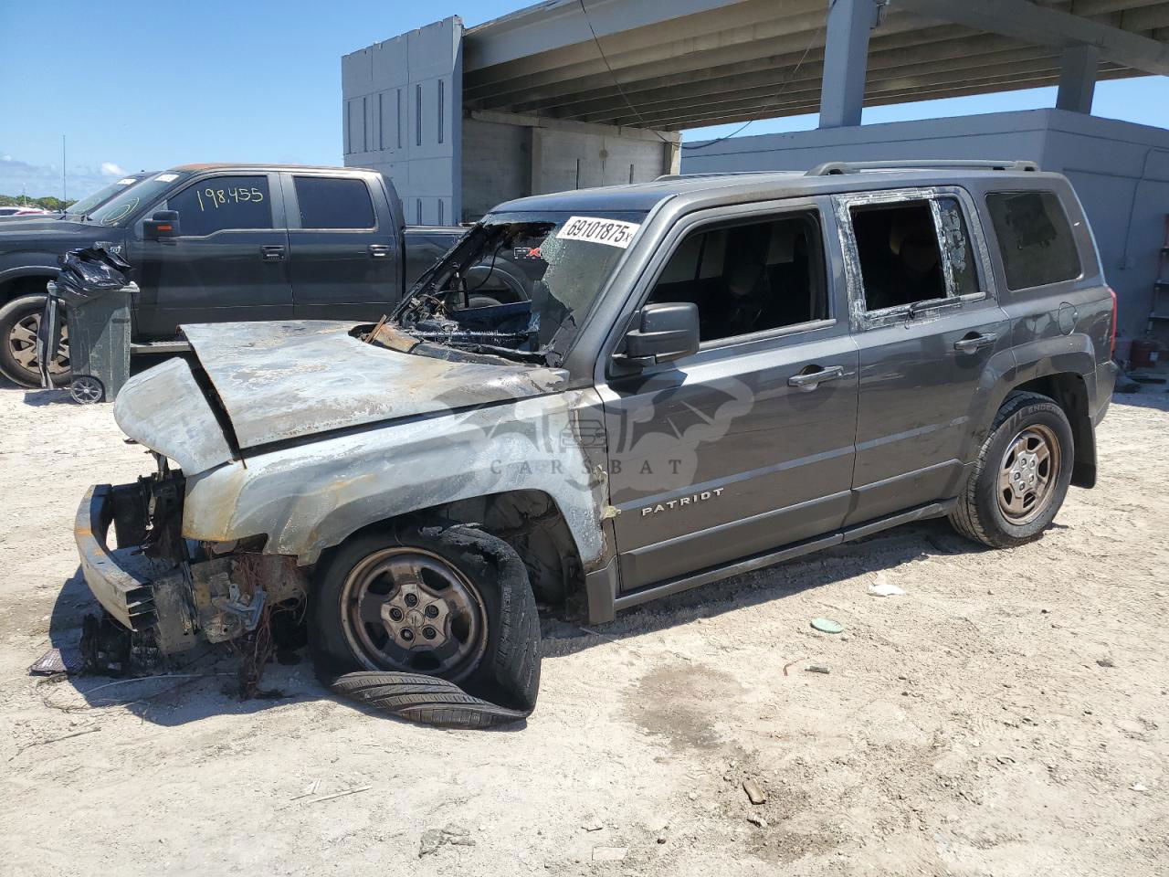 Jeep Patriot SPORT 2.4L  4 2014