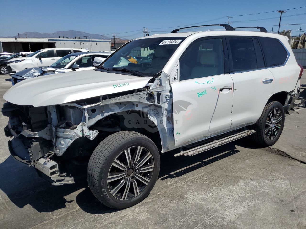 Lexus LX 570 5.7L  8 2020