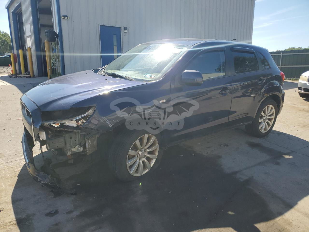 Mitsubishi Outlander SE 2.0L  4 2011