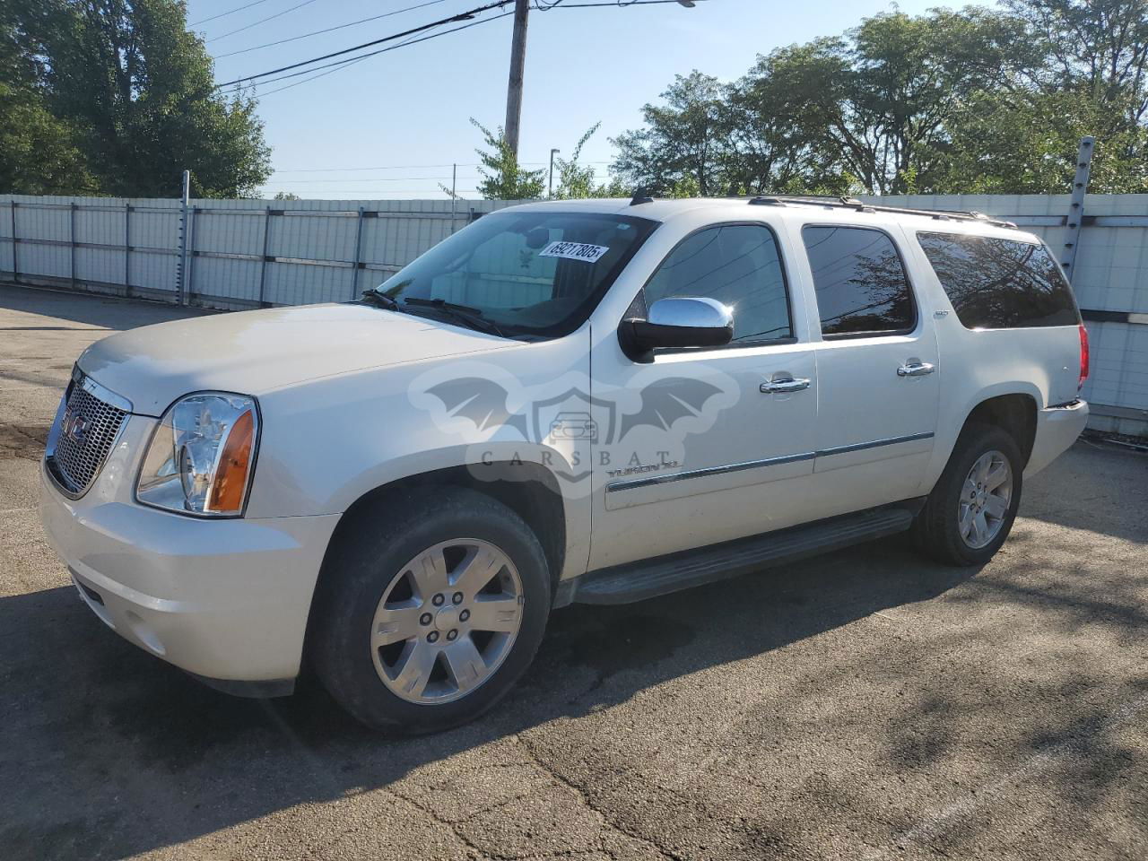 GMC Yukon K1500 SLT 5.3L  8 2013