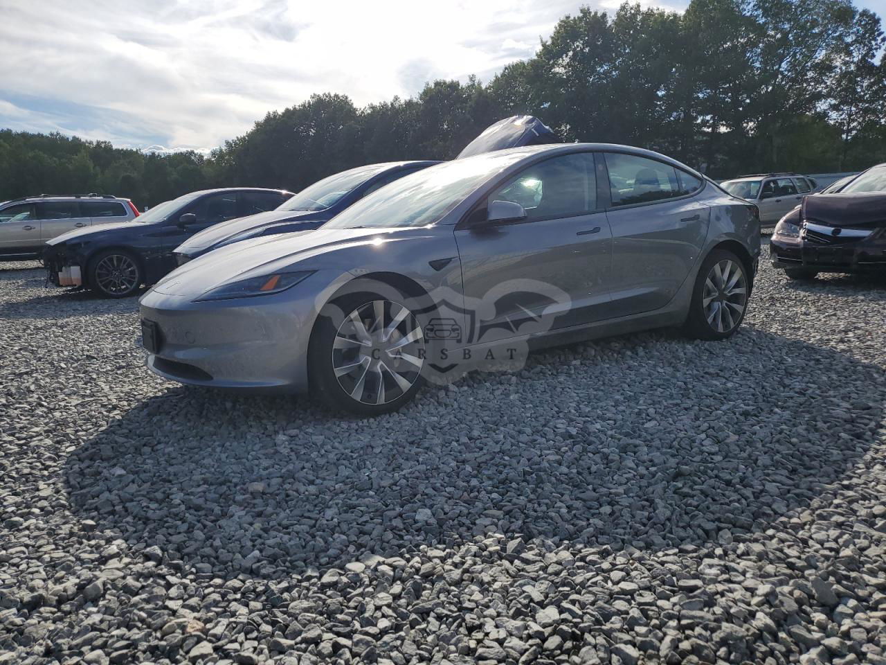 Tesla Model 3 2024