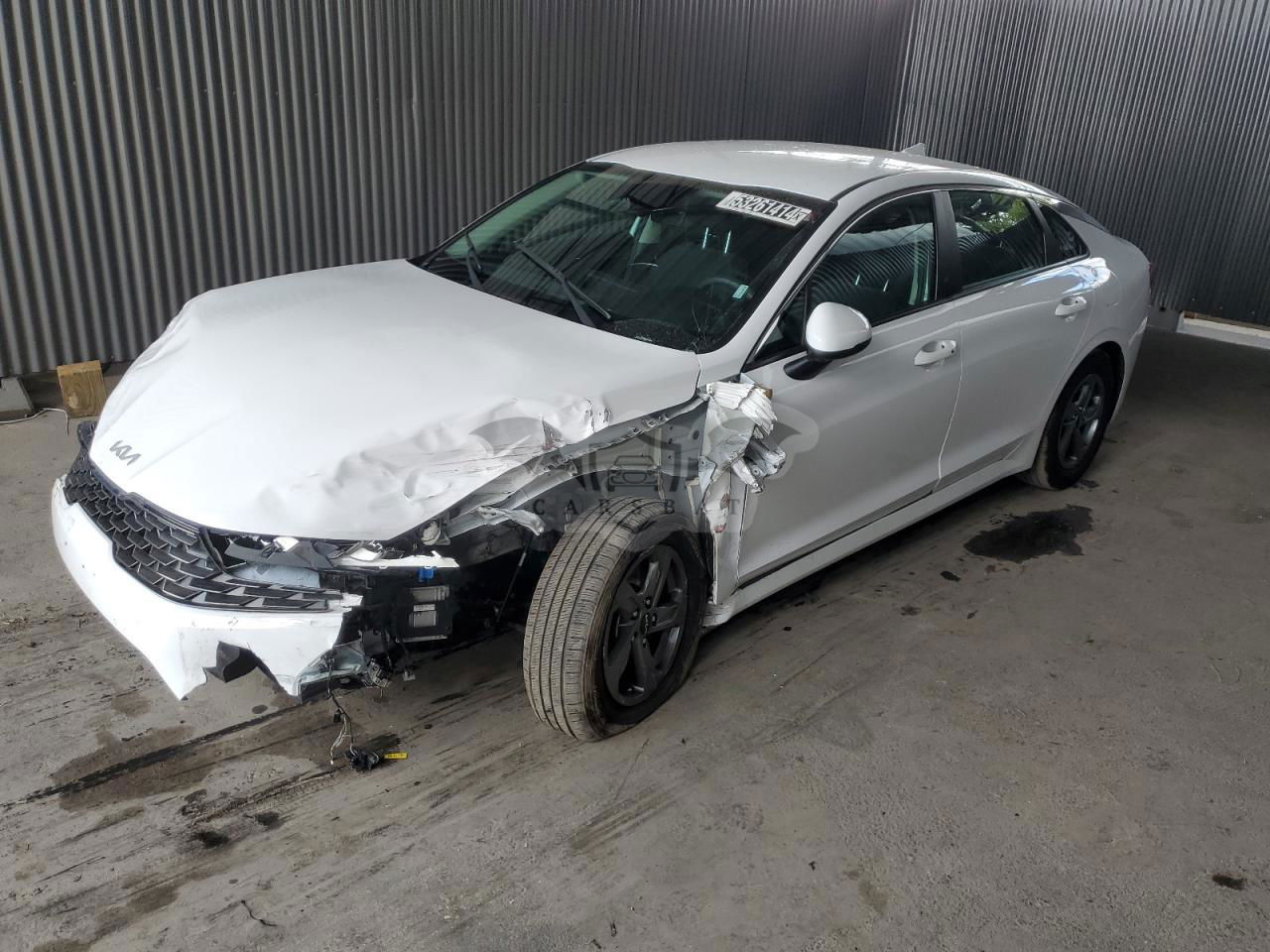 Kia K5 LXS 1.6L  4 2023
