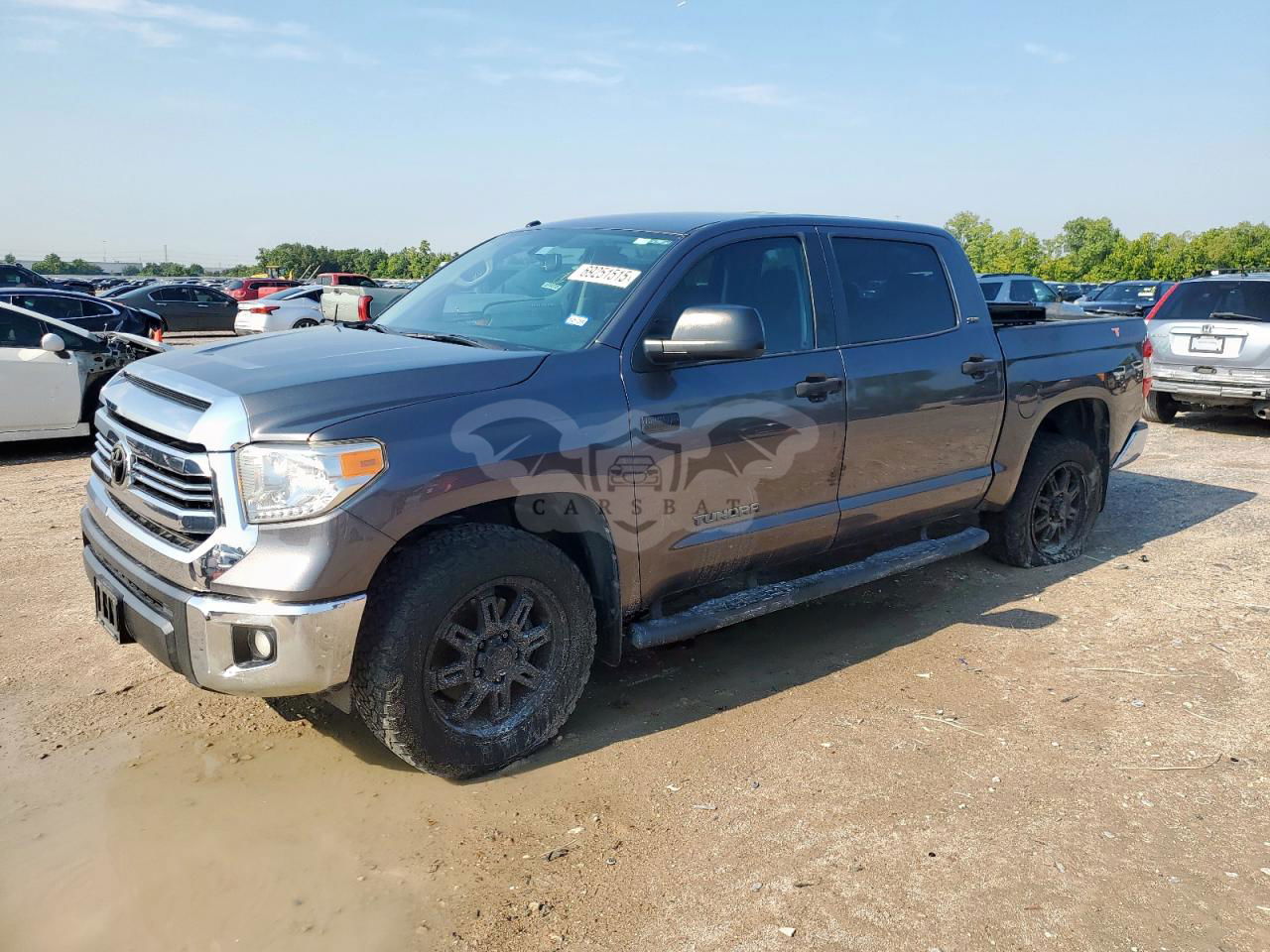 Toyota Tundra CREWMAX SR5 5.7L  8 2016