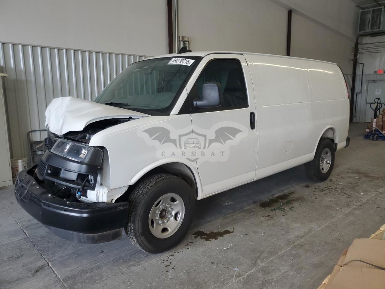 Chevrolet Express 6.6L  8 2025