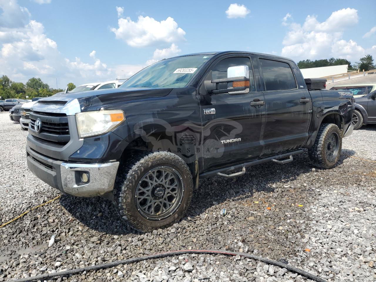 Toyota Tundra CREWMAX SR5 5.7L  8 2015