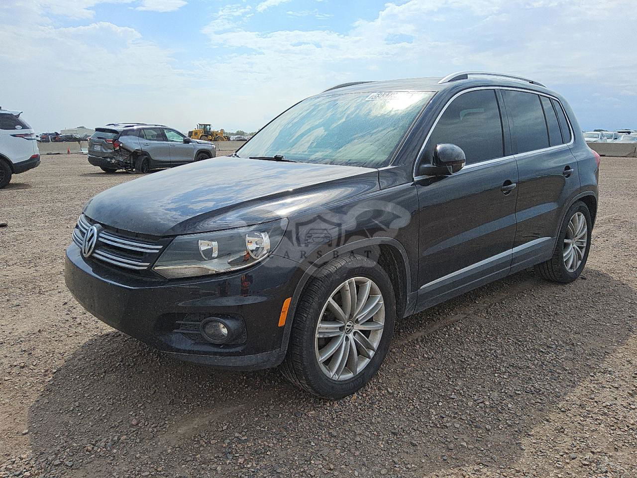 Volkswagen Tiguan S 2.0L  4 2012