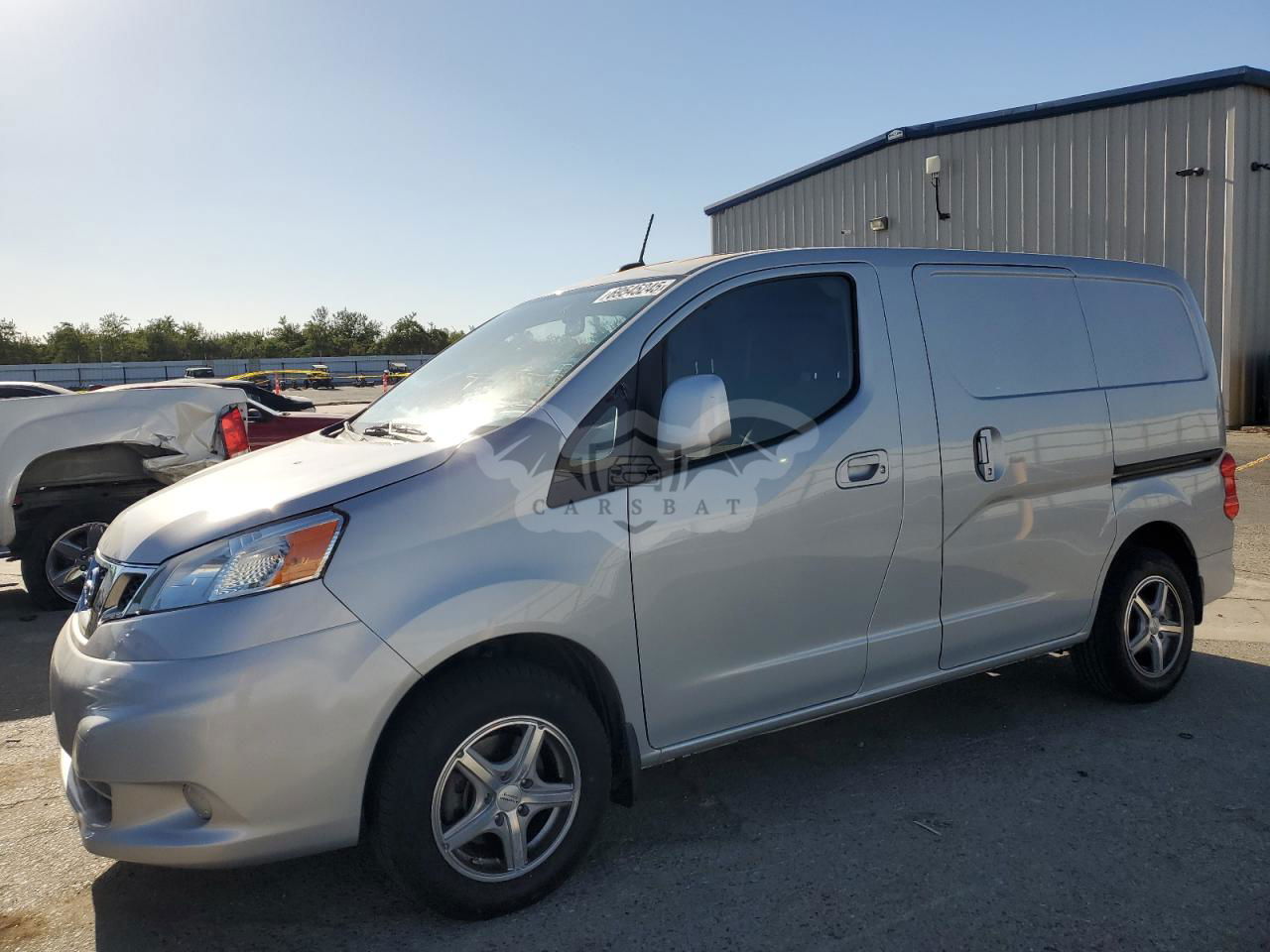 Nissan NV series 2.5S 2.0L  4 2013