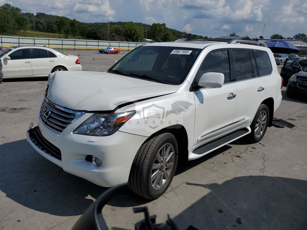 Lexus LX 570 5.7L  8 2011