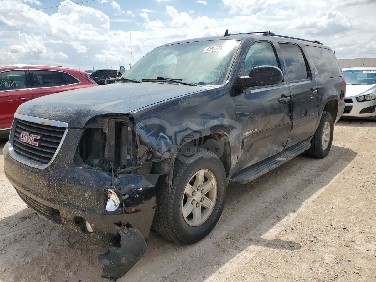 GMC Yukon K1500 SLT 5.3L  8 2013