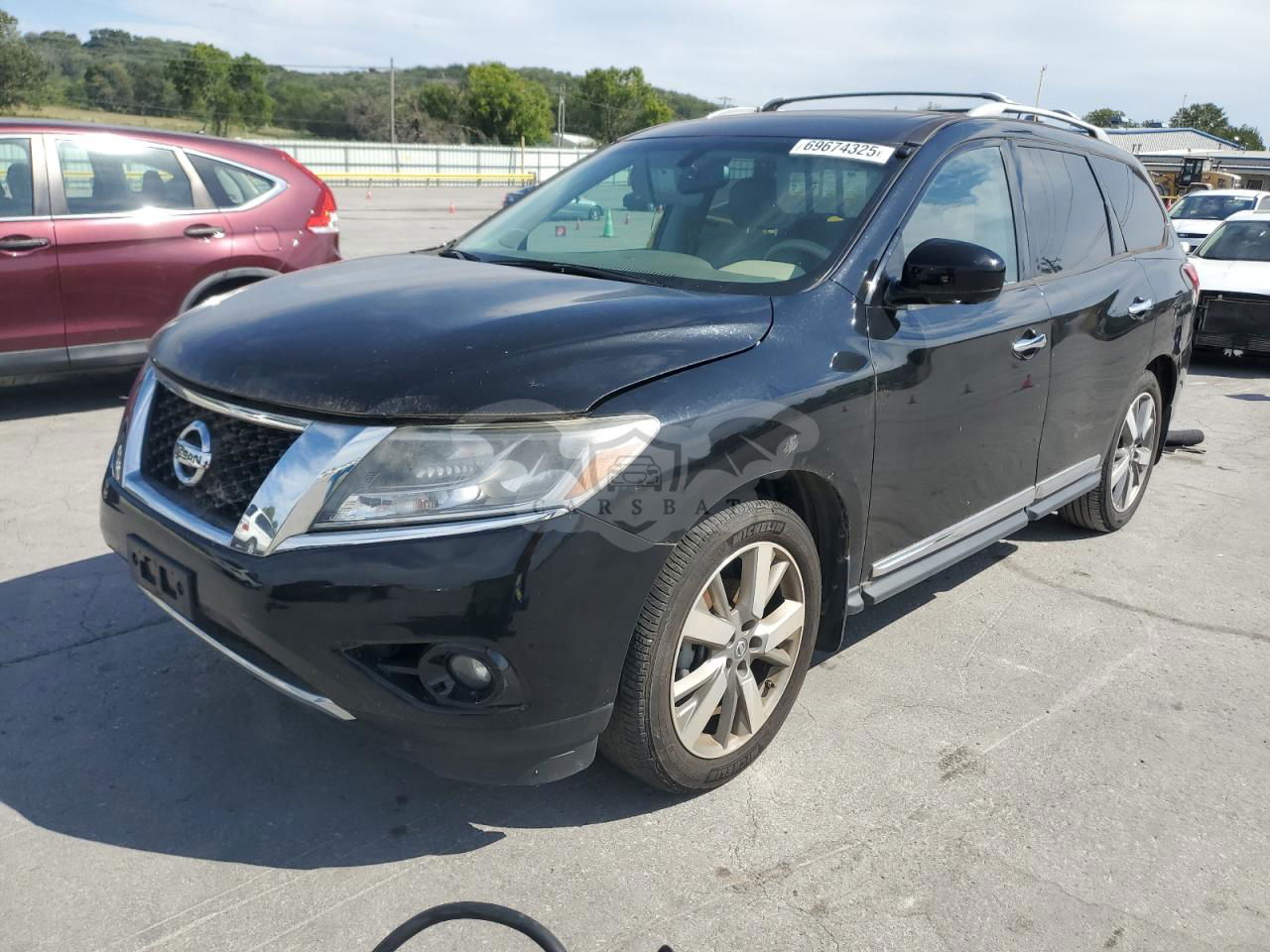 Nissan Pathfinder S 3.5L  6 2014