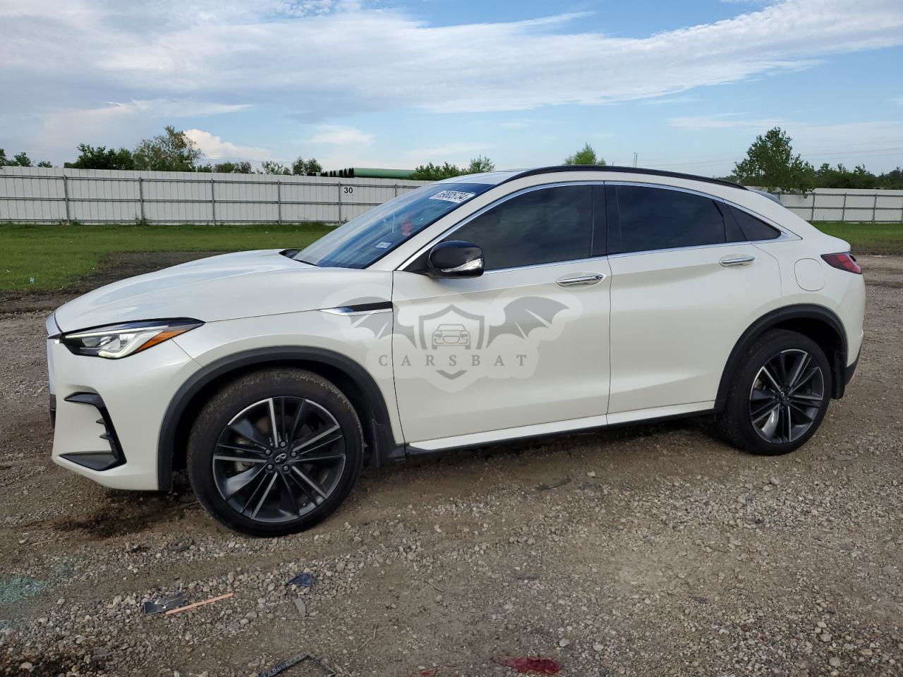 Infiniti QX50 LUXE 2.0L  4 2023