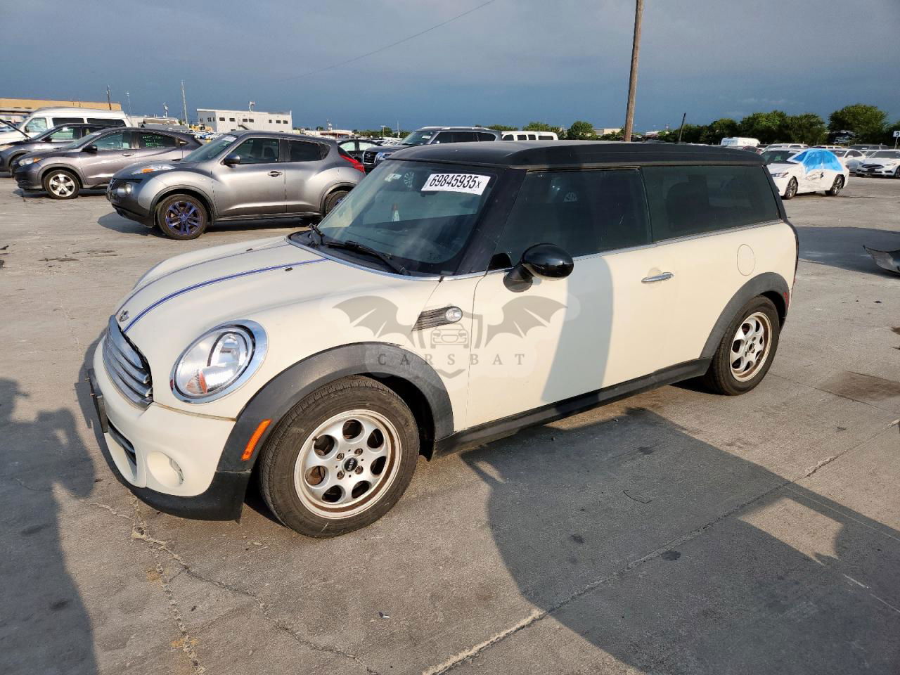 Mini Cooper CLUBMAN 1.6L  4 2013