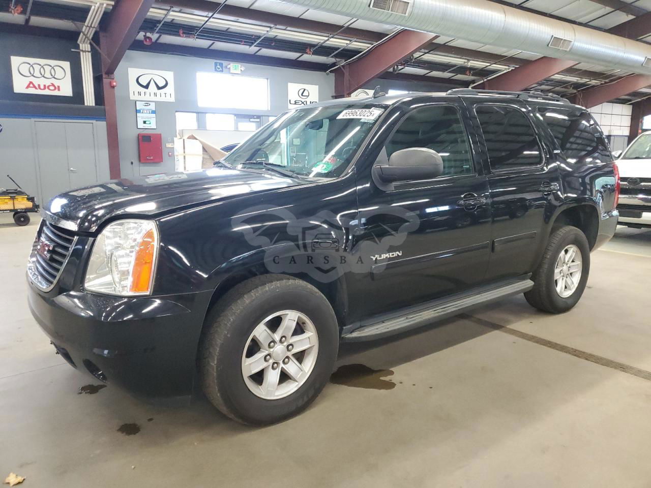 GMC Yukon SLT 5.3L  8 2014